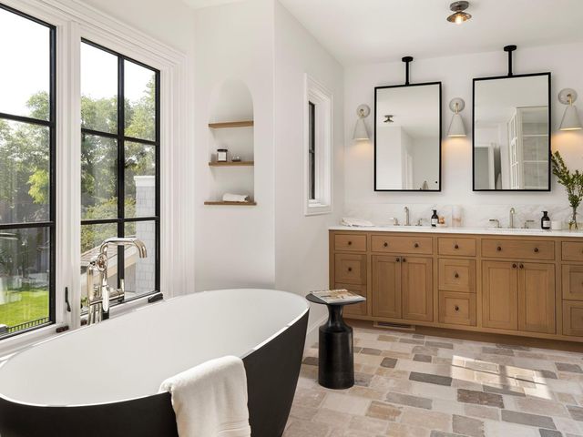 32xx County Road 101 S, Minnetonka, MN 55391