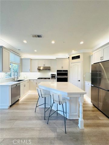 5 Baudin, Ladera Ranch, CA 92694