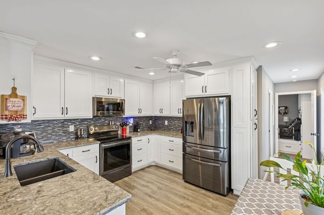 403 Bland Rd, Estill Springs, TN 37330