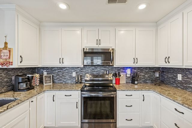 403 Bland Rd, Estill Springs, TN 37330