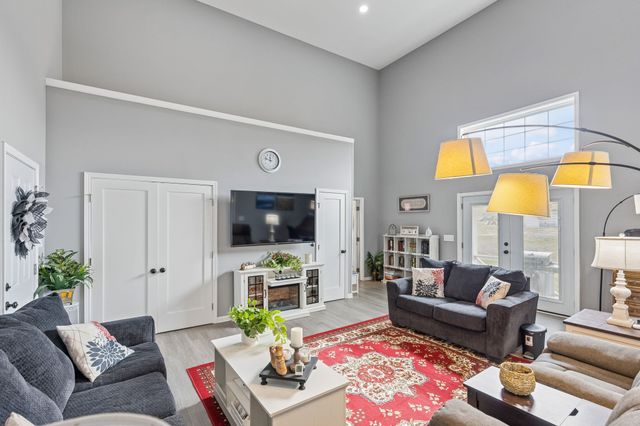 403 Bland Rd, Estill Springs, TN 37330