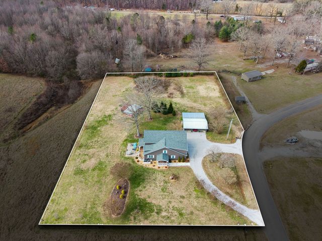 403 Bland Rd, Estill Springs, TN 37330