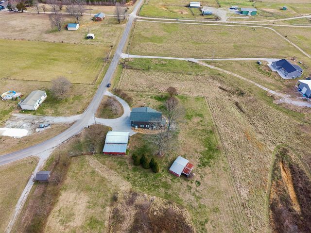 403 Bland Rd, Estill Springs, TN 37330