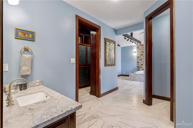 1013 Harbor Lane, La Joya, TX 78560