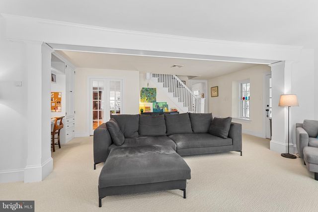 1205 VALLEY RD, Glen Mills, PA 19342