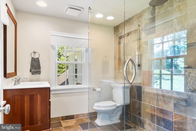 1205 VALLEY RD, Glen Mills, PA 19342