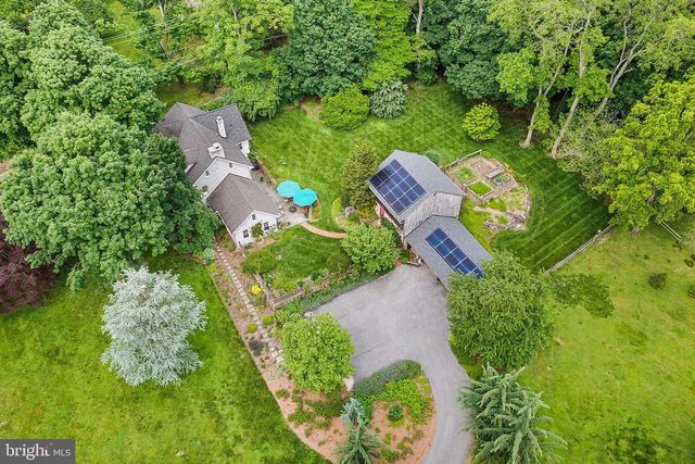 1205 VALLEY RD, Glen Mills, PA 19342