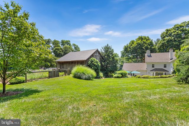 1205 VALLEY RD, Glen Mills, PA 19342