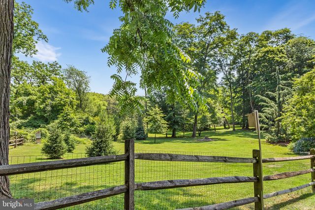 1205 VALLEY RD, Glen Mills, PA 19342