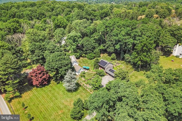 1205 VALLEY RD, Glen Mills, PA 19342