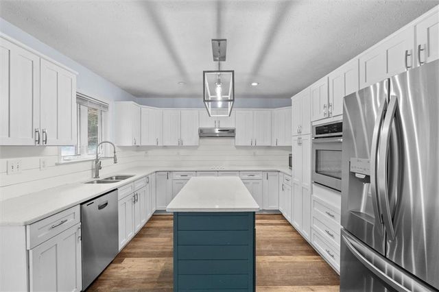 2117 Lakeview Pkwy, Villa Rica, GA 30180