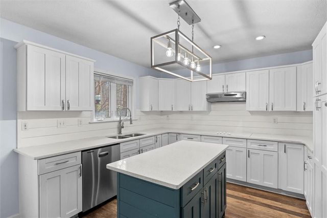 2117 Lakeview Pkwy, Villa Rica, GA 30180