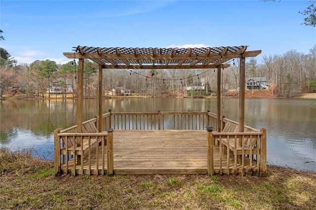 2117 Lakeview Pkwy, Villa Rica, GA 30180