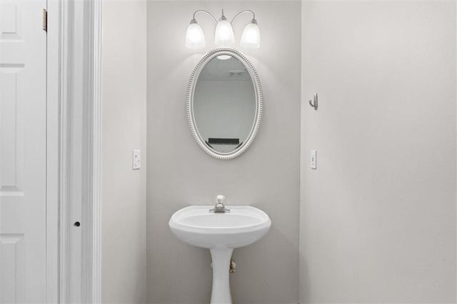 2117 Lakeview Pkwy, Villa Rica, GA 30180