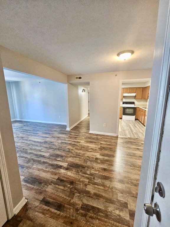270 Tampa Dr Apt M8, Nashville, TN 37211