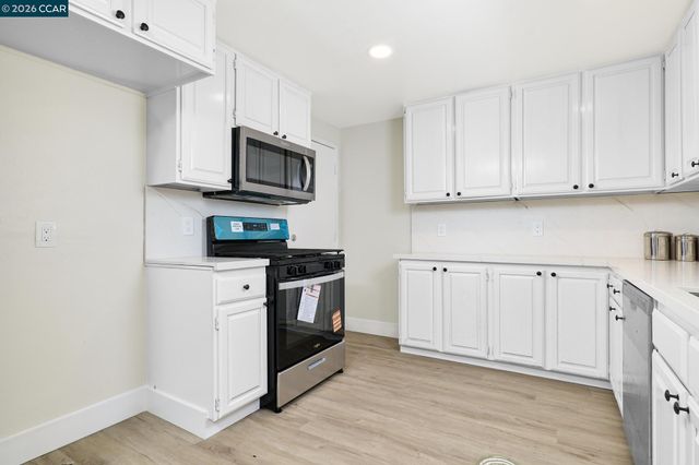 90 Manville Ave, Pittsburg, CA 94565