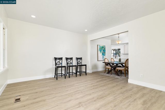 90 Manville Ave, Pittsburg, CA 94565