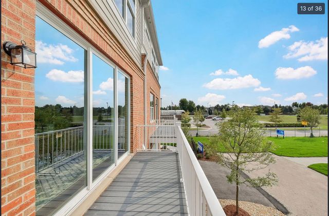 2949 Reflection Drive, Naperville, IL 60564