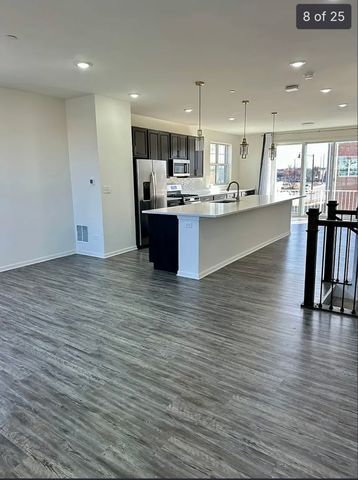 2949 Reflection Drive, Naperville, IL 60564