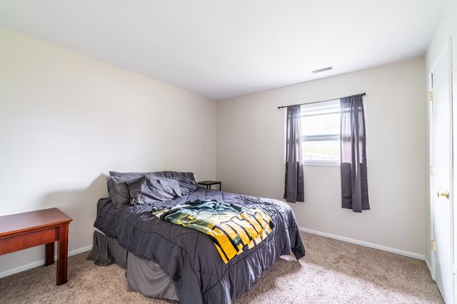 9014 Hemphill Drive, Fort Wayne, IN 46819