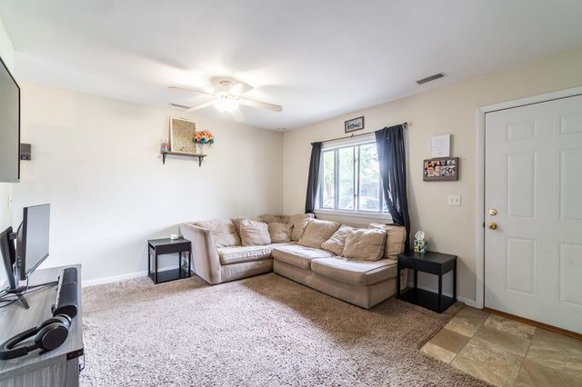 9014 Hemphill Drive, Fort Wayne, IN 46819