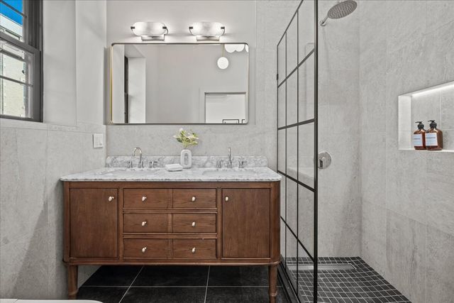 1360 BERGEN Street, New York City, NY 11213