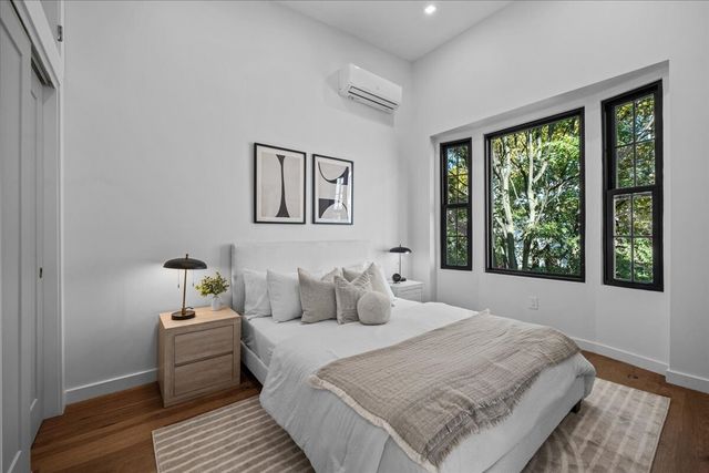 1360 BERGEN Street, New York City, NY 11213