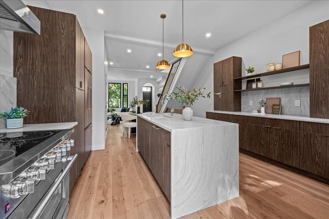 1360 BERGEN Street, New York City, NY 11213