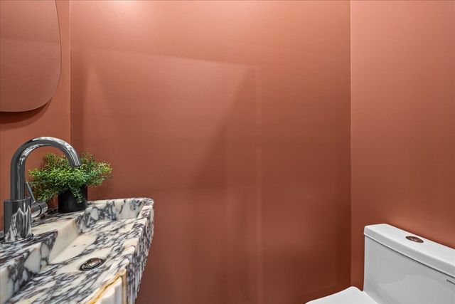 1360 BERGEN Street, New York City, NY 11213