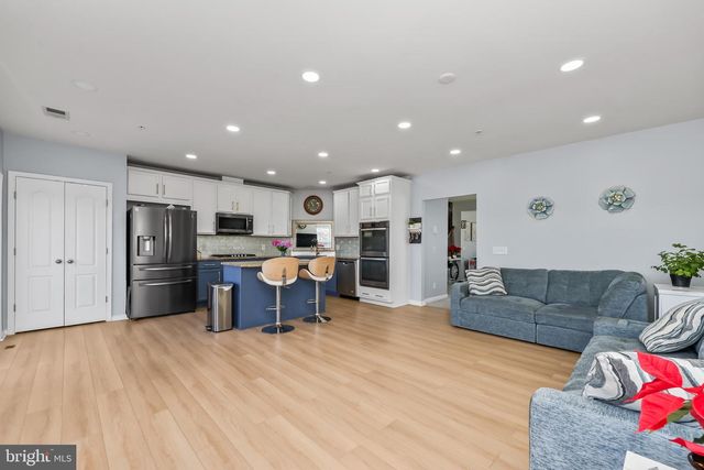 17016 BEVERIDGE DR, Dumfries, VA 22026