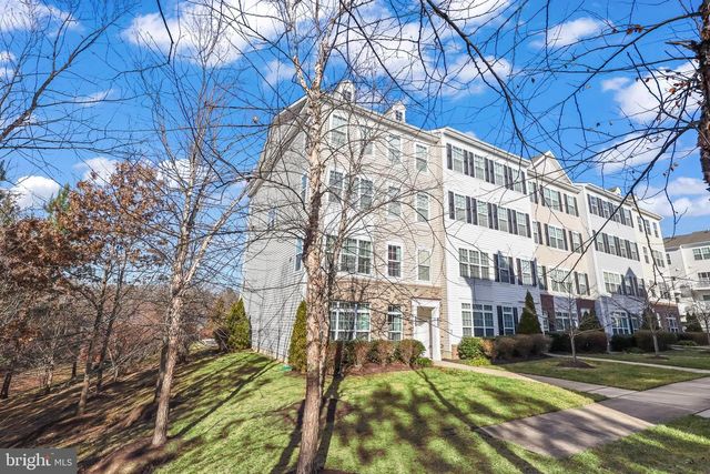 17016 BEVERIDGE DR, Dumfries, VA 22026