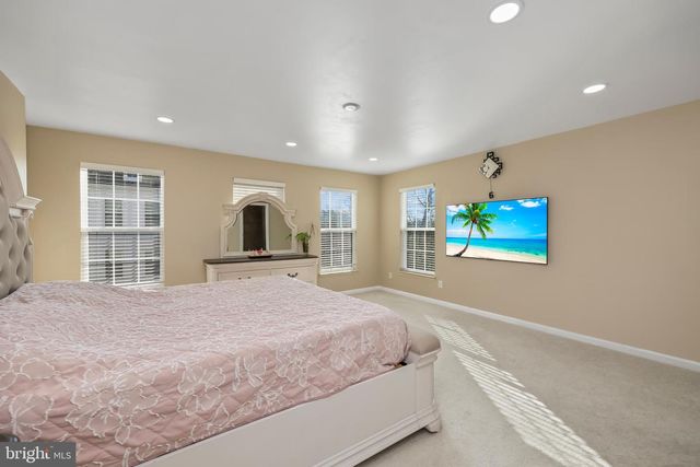 17016 BEVERIDGE DR, Dumfries, VA 22026