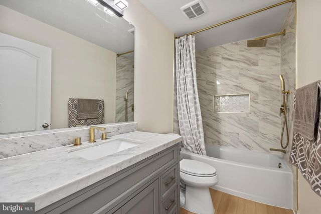 17016 BEVERIDGE DR, Dumfries, VA 22026