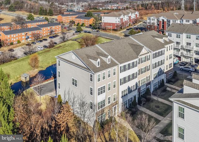 17016 BEVERIDGE DR, Dumfries, VA 22026