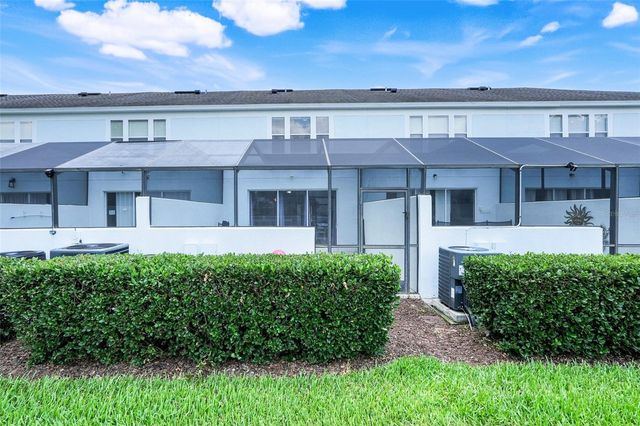 2530 MANESHAW LANE, Kissimmee, FL 34747