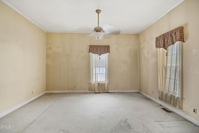 204 W Sycamore Street, Zebulon, NC 27597