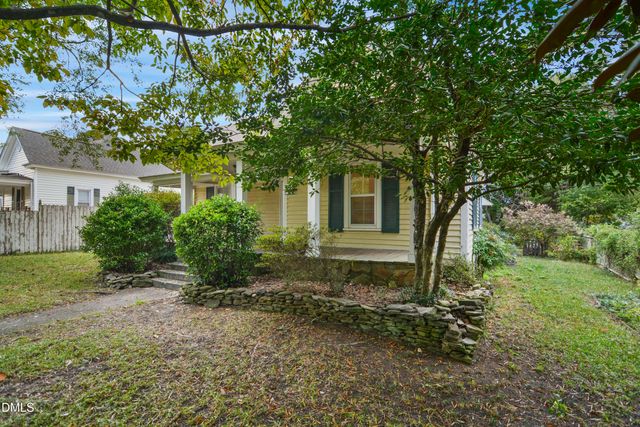 204 W Sycamore Street, Zebulon, NC 27597