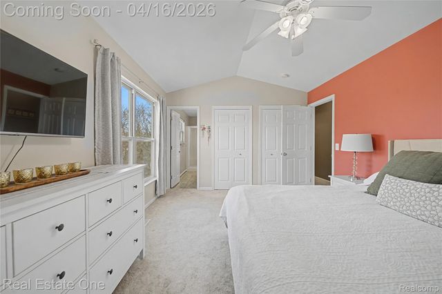 439 Brentwood Drive, Pinckney Village, MI 48169