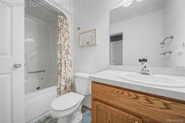 439 Brentwood Drive, Pinckney Village, MI 48169