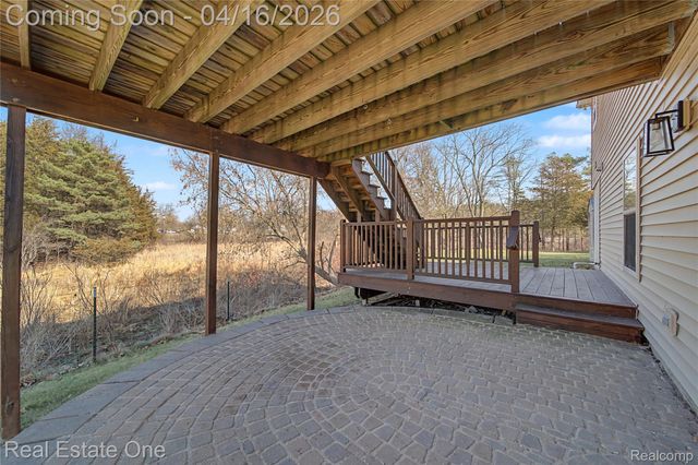 439 Brentwood Drive, Pinckney Village, MI 48169