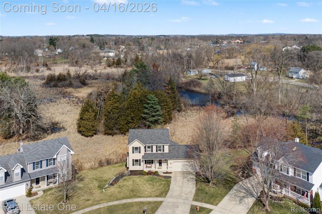 439 Brentwood Drive, Pinckney Village, MI 48169