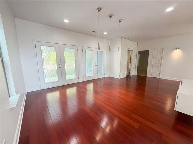 302 Summer Garden Drive, Marietta, GA 30064