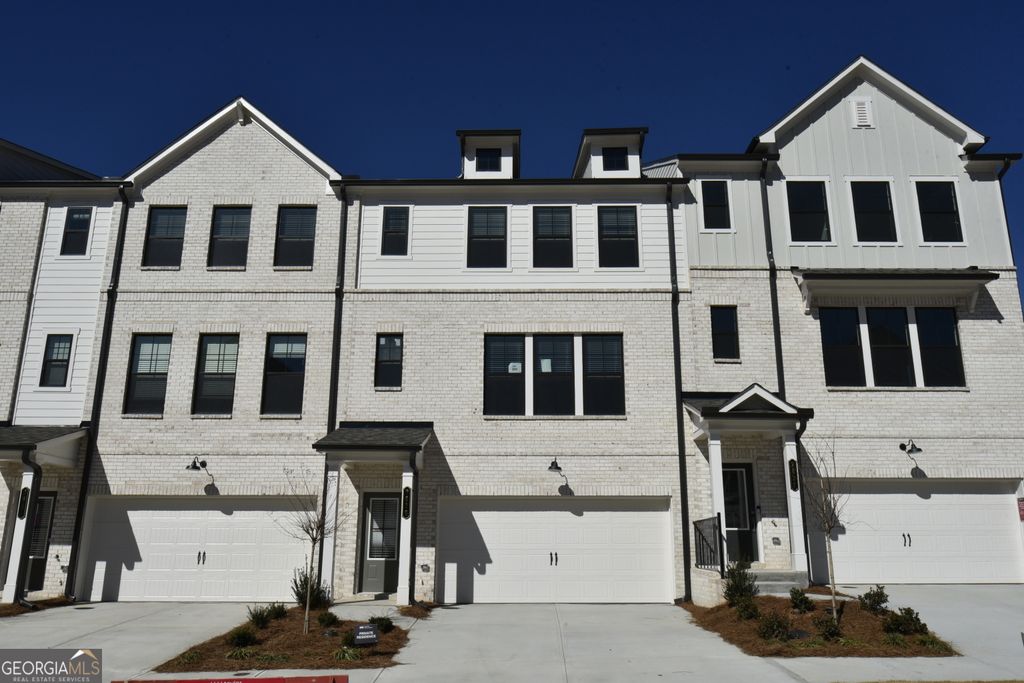 2839 Rosehall Way, Lawrenceville, GA 30044