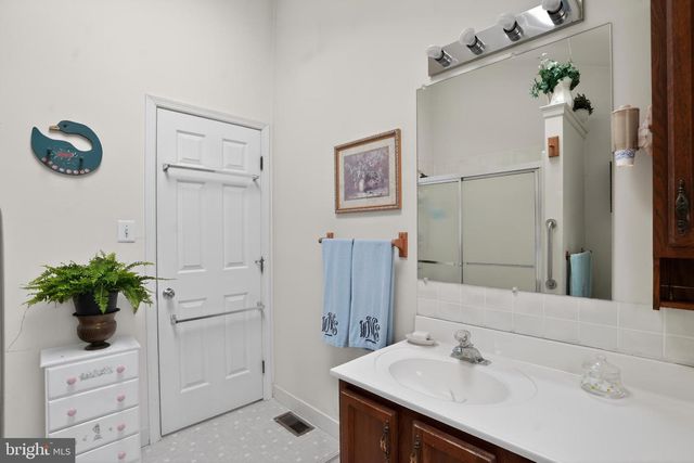 307 SHARON CT, King Of Prussia, PA 19406