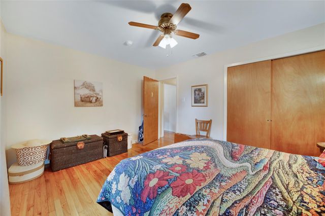 107 Mandalay LN, San Marcos, TX 78666