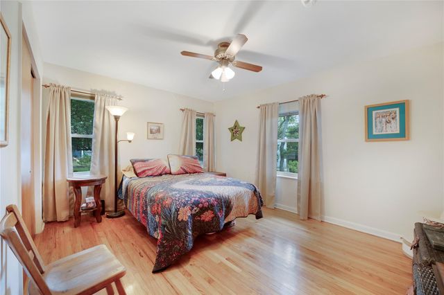 107 Mandalay LN, San Marcos, TX 78666