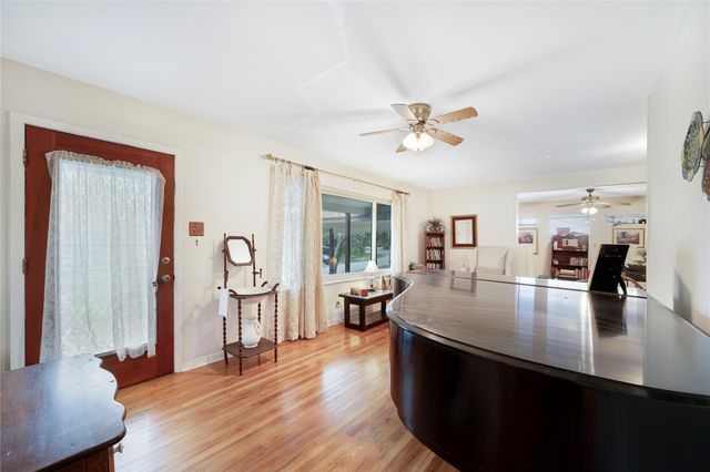 107 Mandalay LN, San Marcos, TX 78666