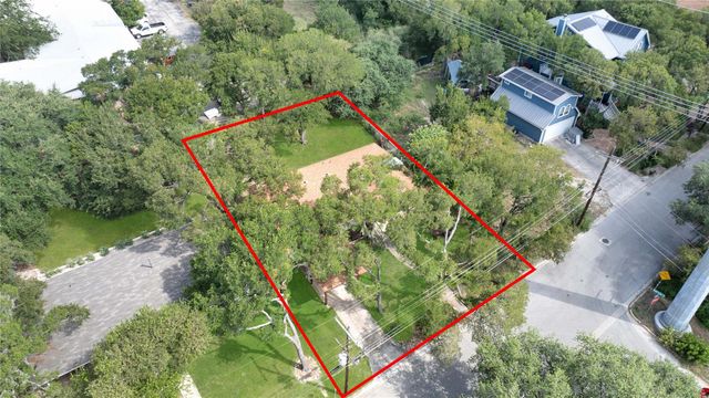 107 Mandalay LN, San Marcos, TX 78666