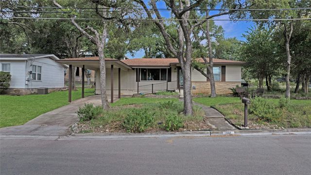 107 Mandalay LN, San Marcos, TX 78666