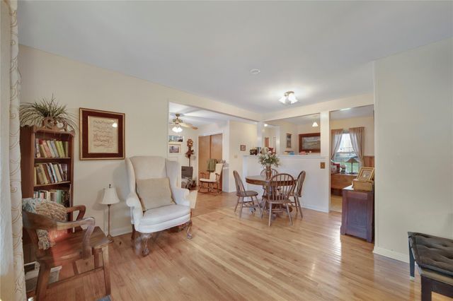107 Mandalay LN, San Marcos, TX 78666